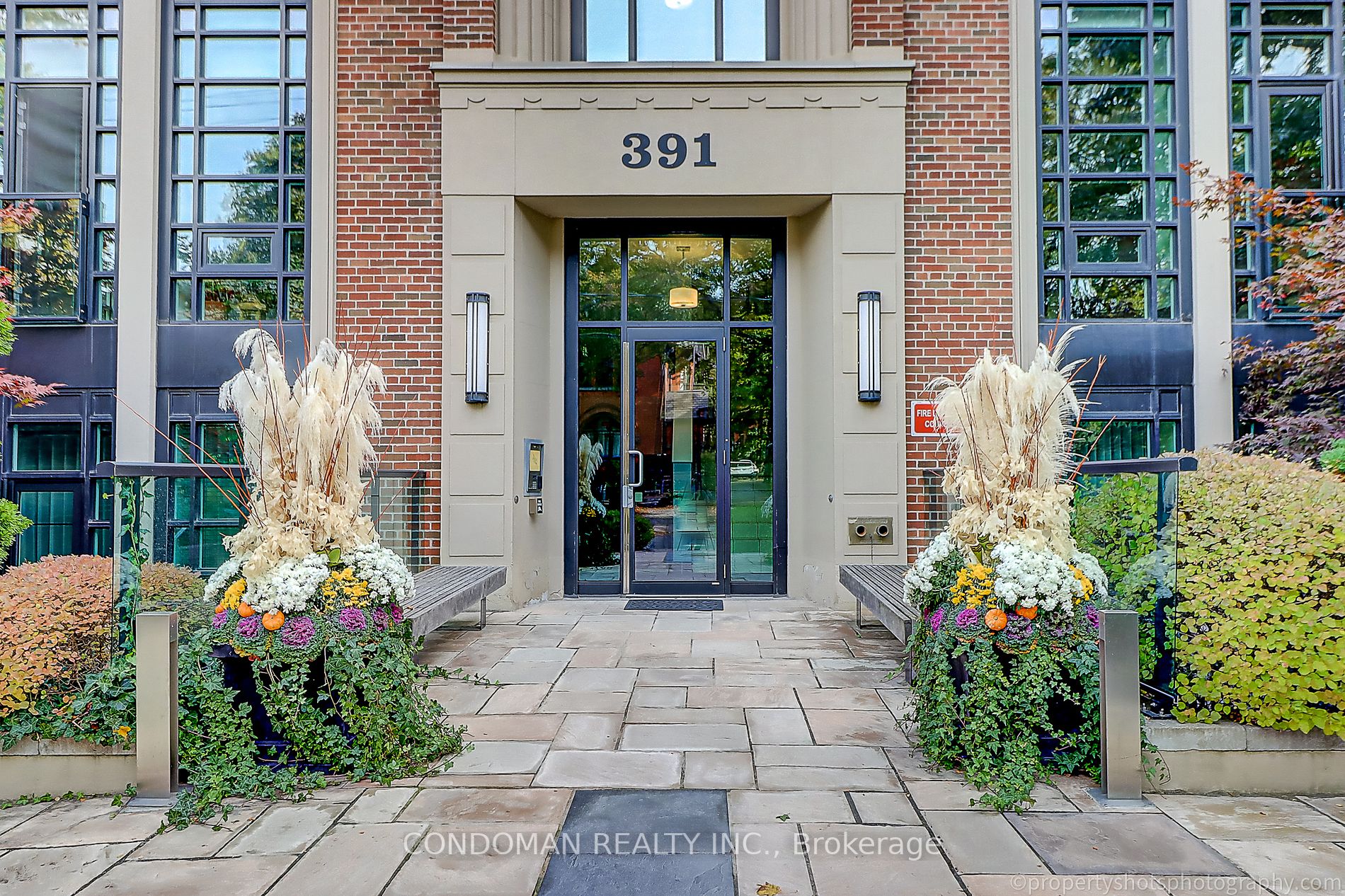391 Brunswick Ave, #303