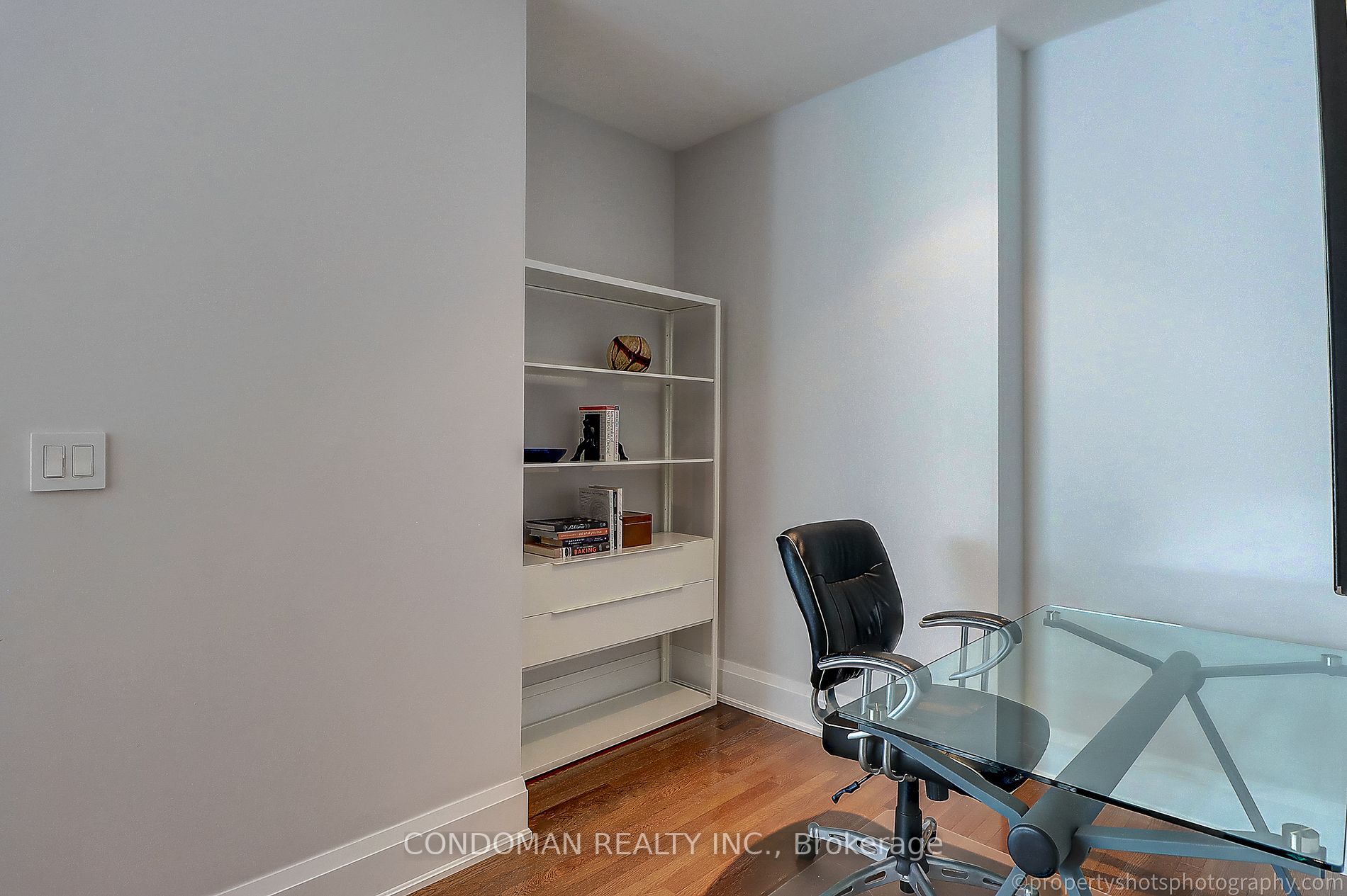391 Brunswick Ave, #303