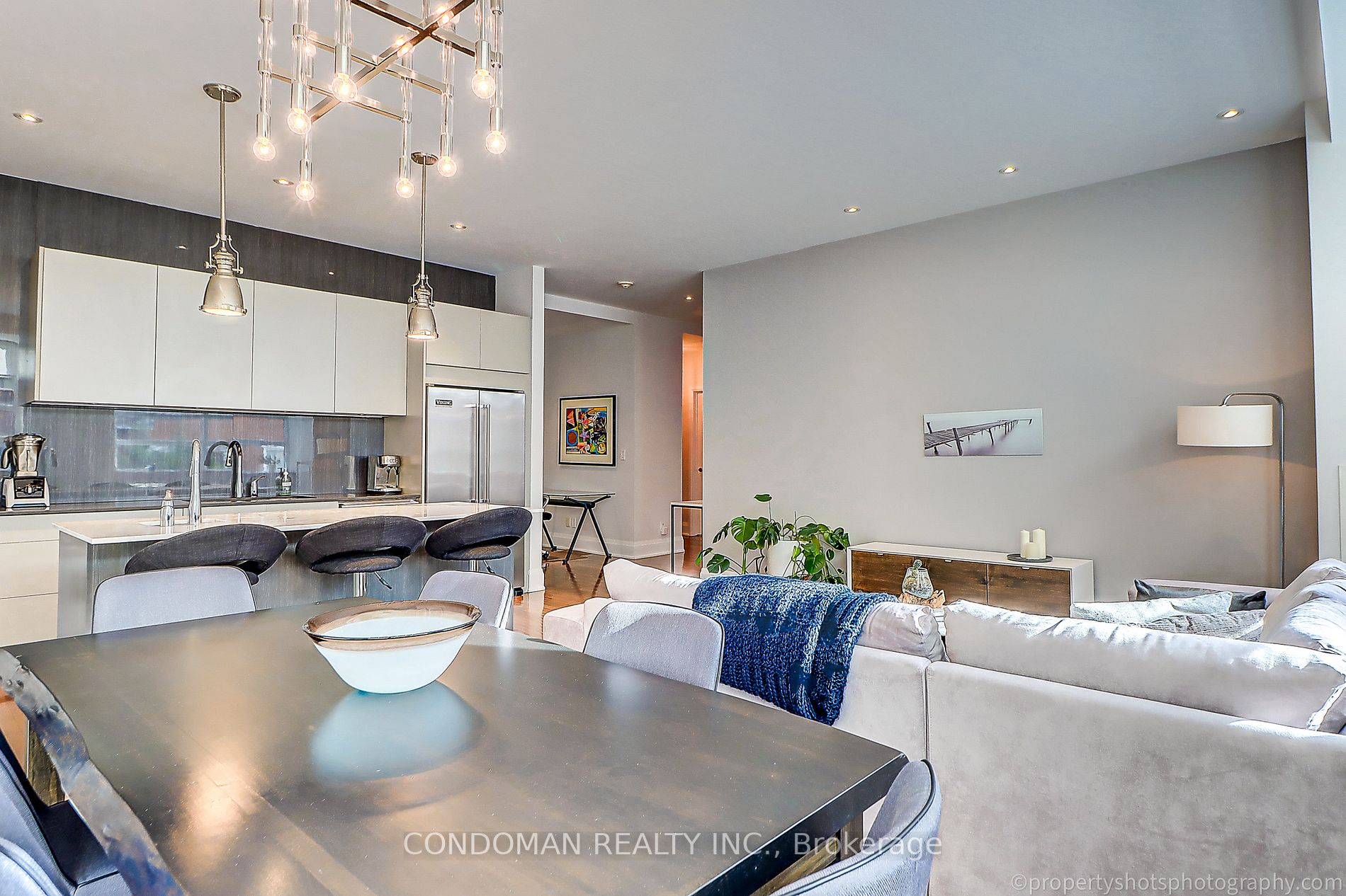 391 Brunswick Ave, #303
