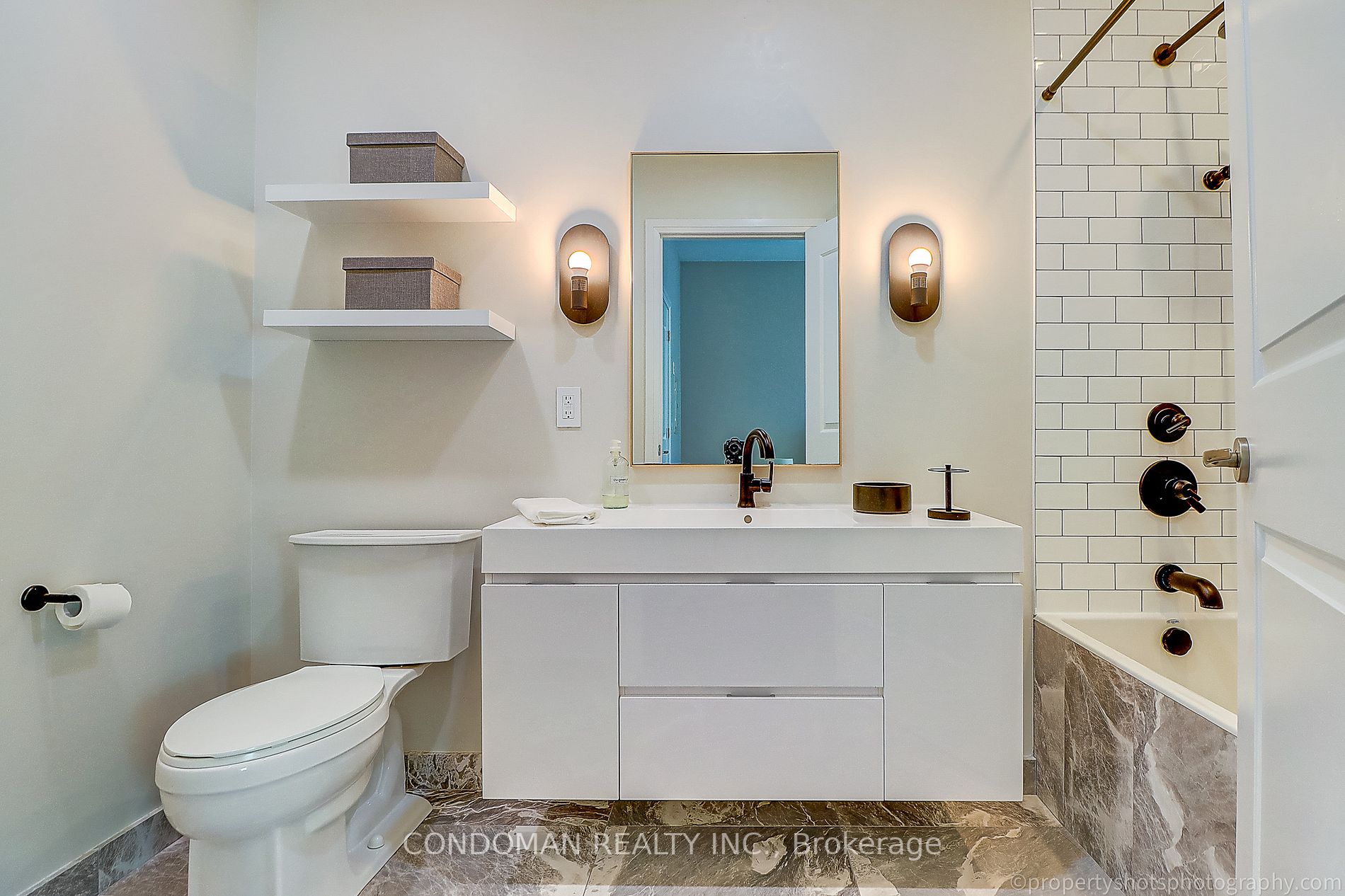 391 Brunswick Ave, #303