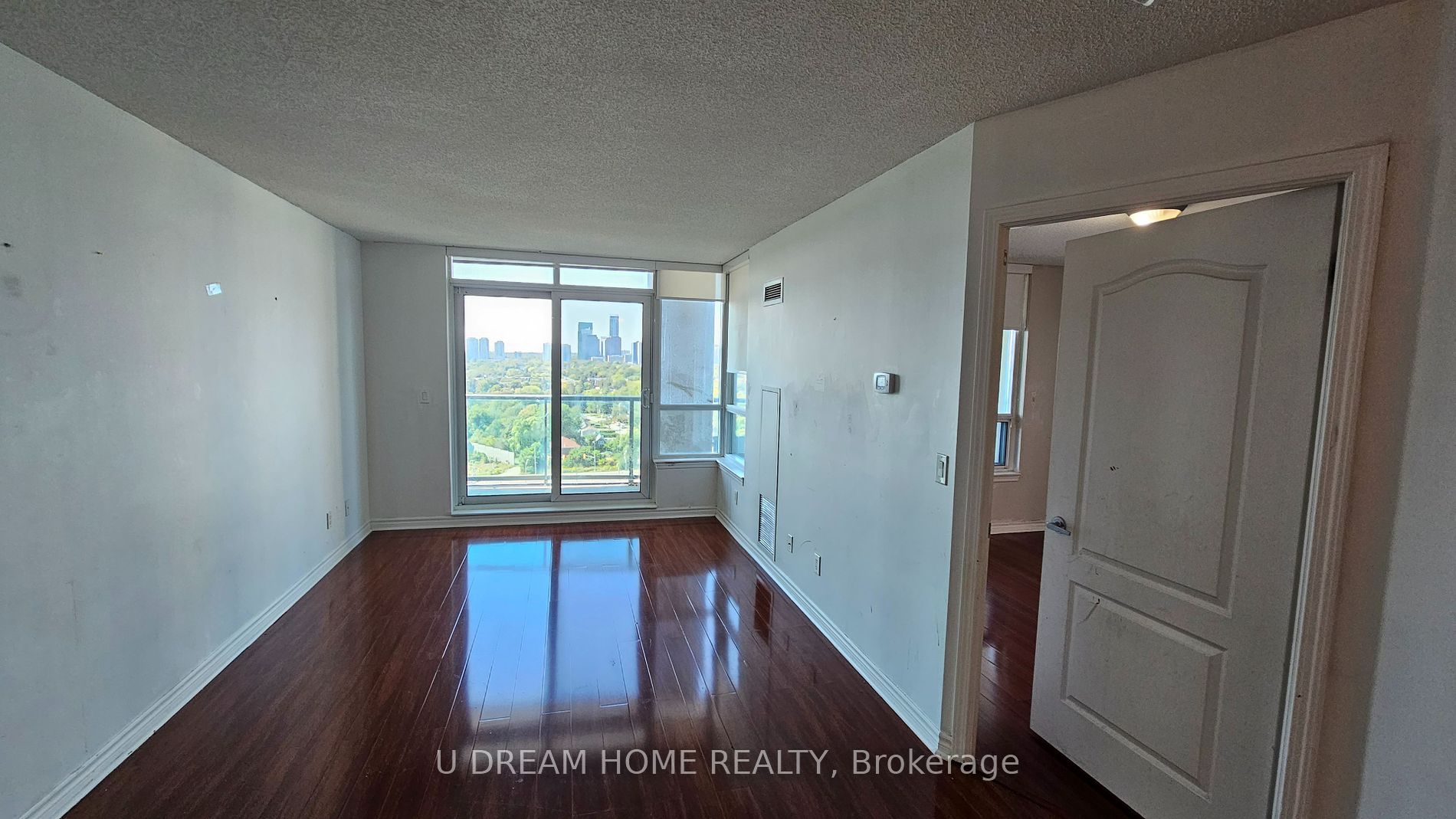 17 Barberry Place, #1512