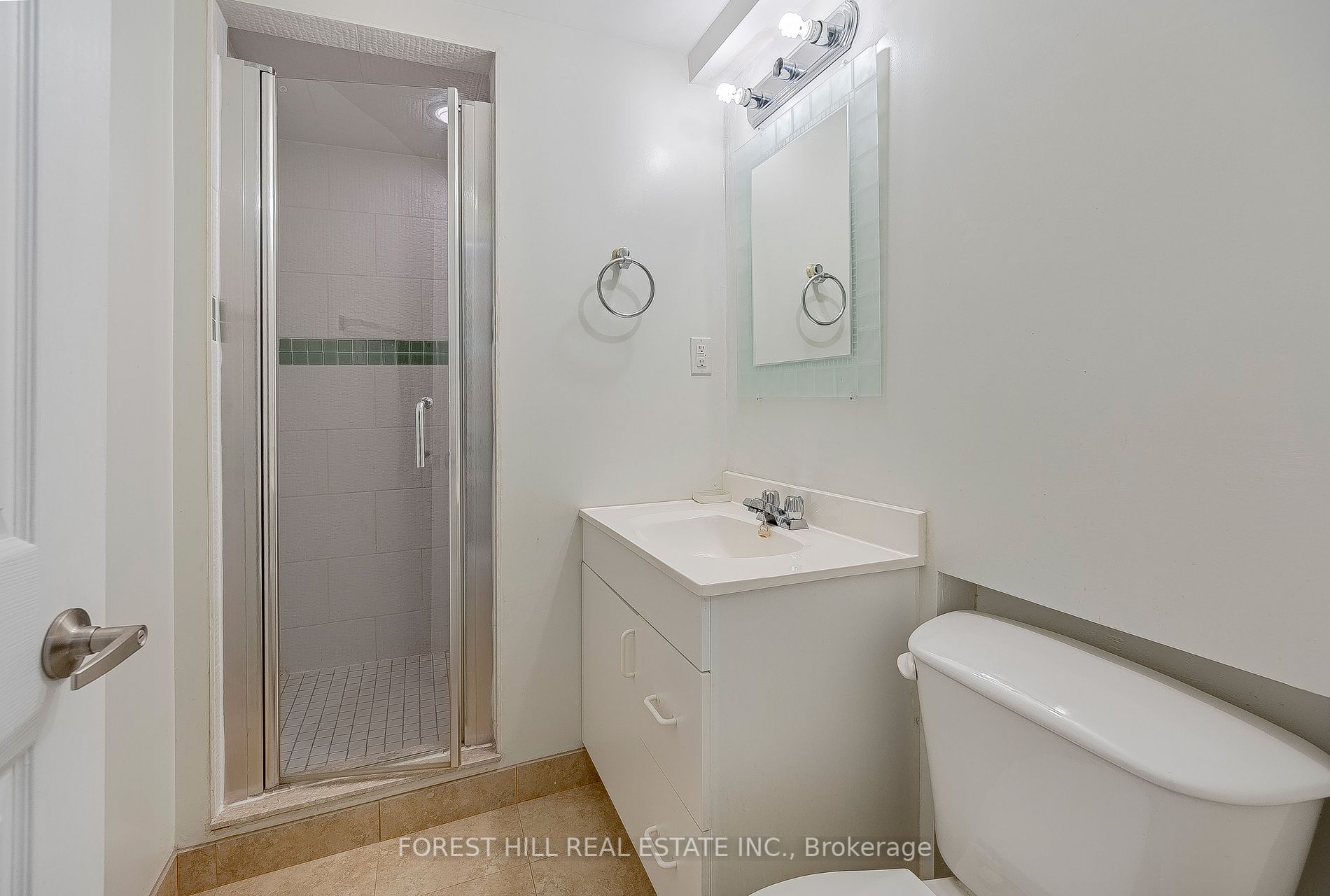 66 Grove Park Cres