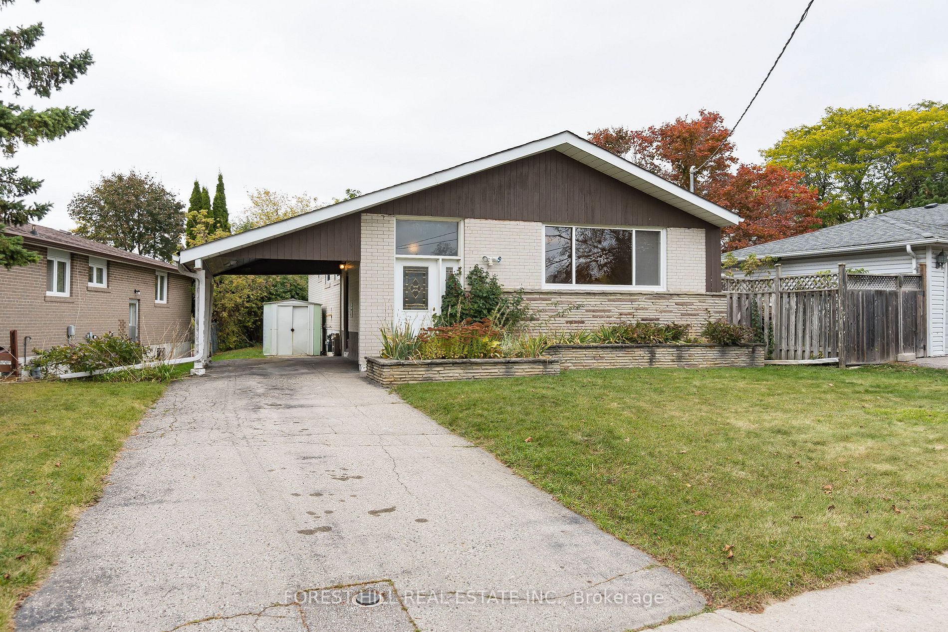 66 Grove Park Cres