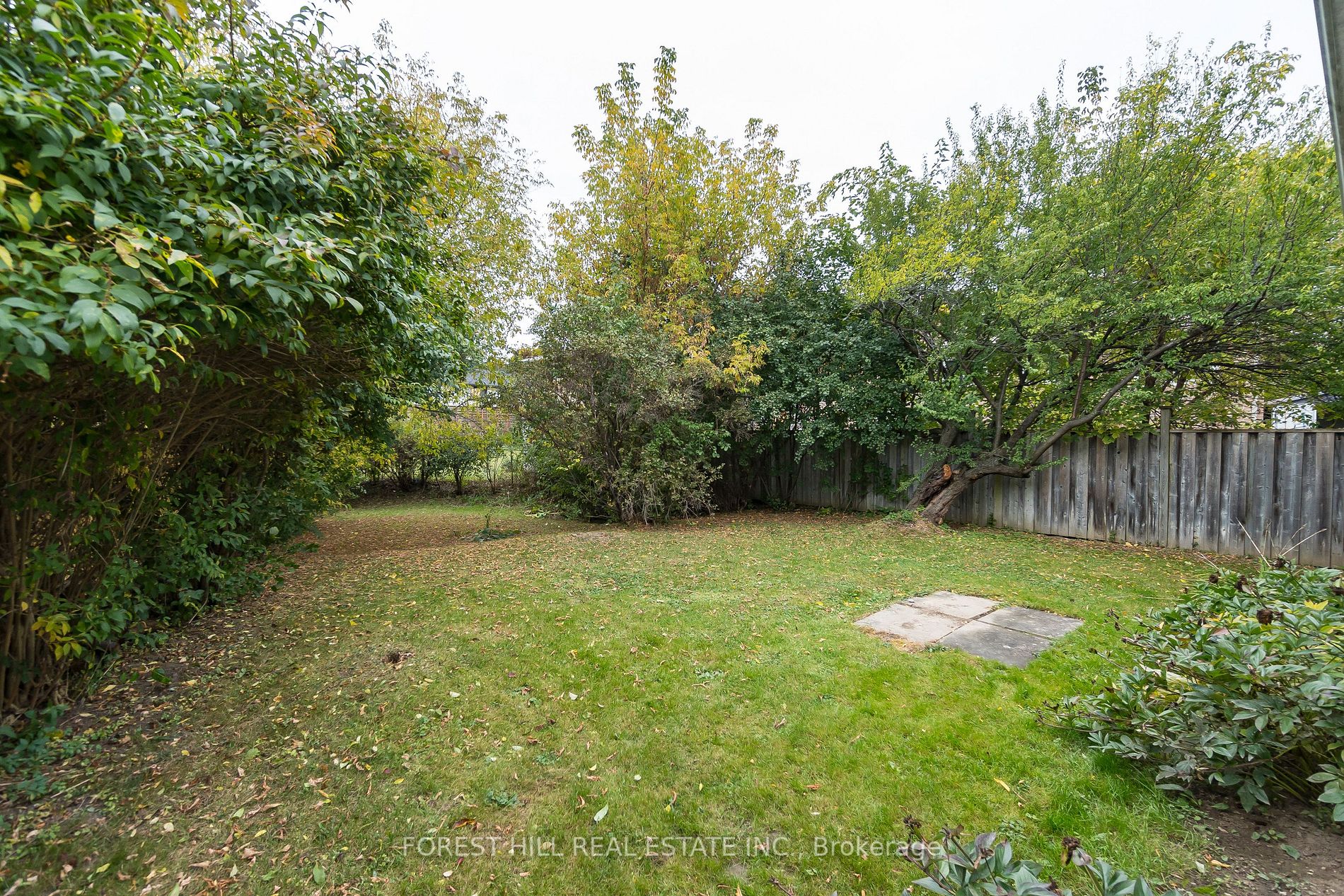 66 Grove Park Cres