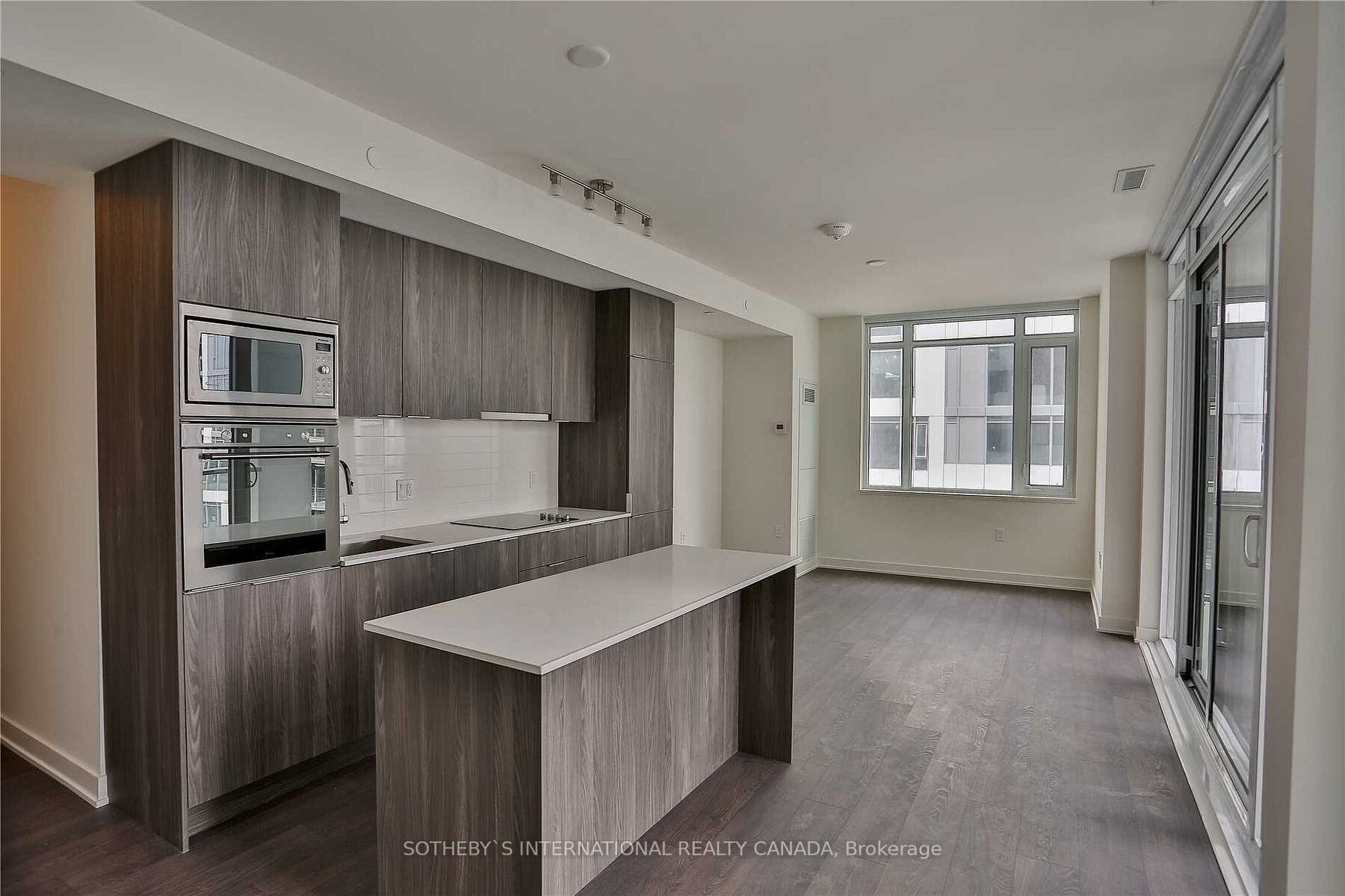 576 Front Street W, #1608E