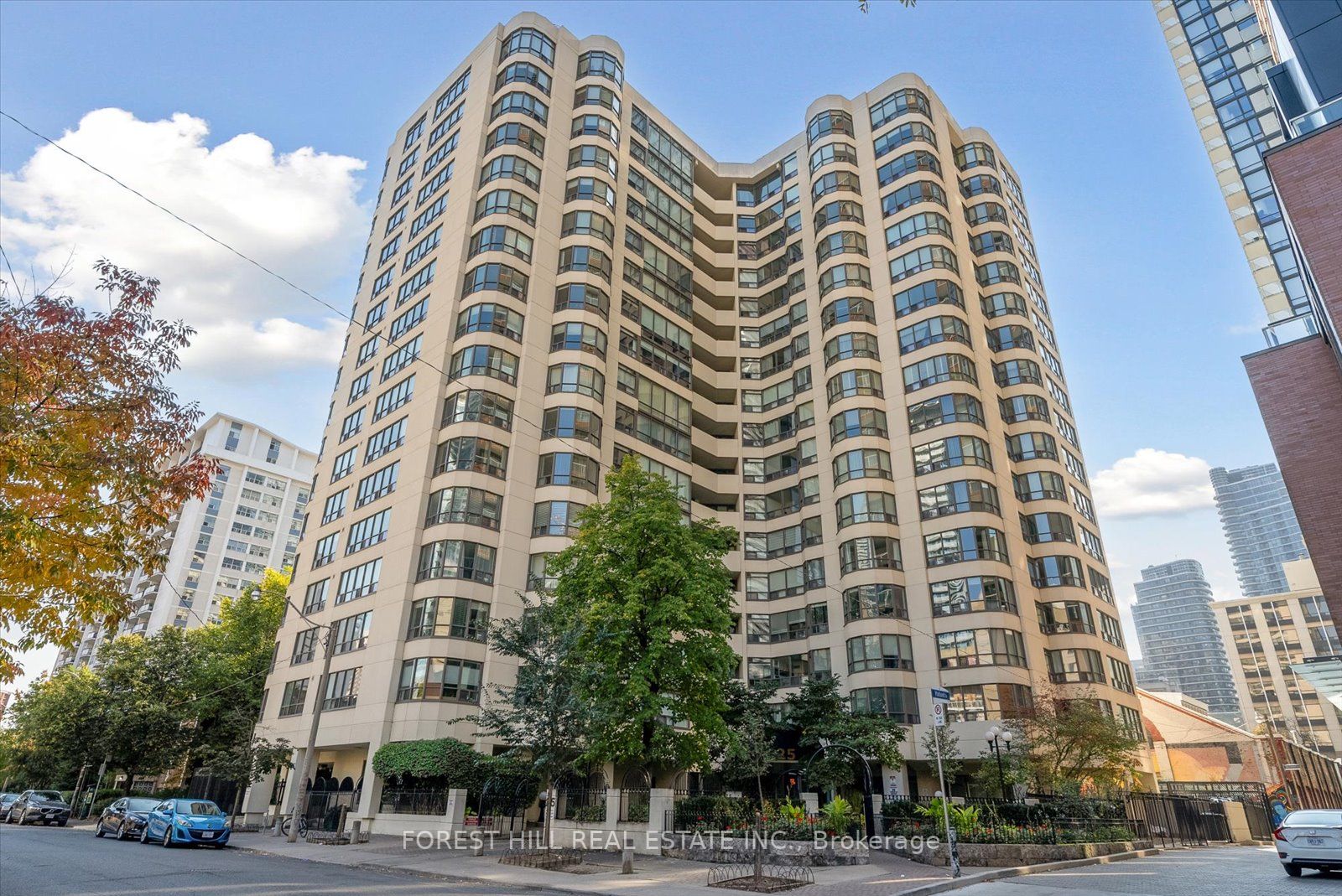 25 Maitland St, #412