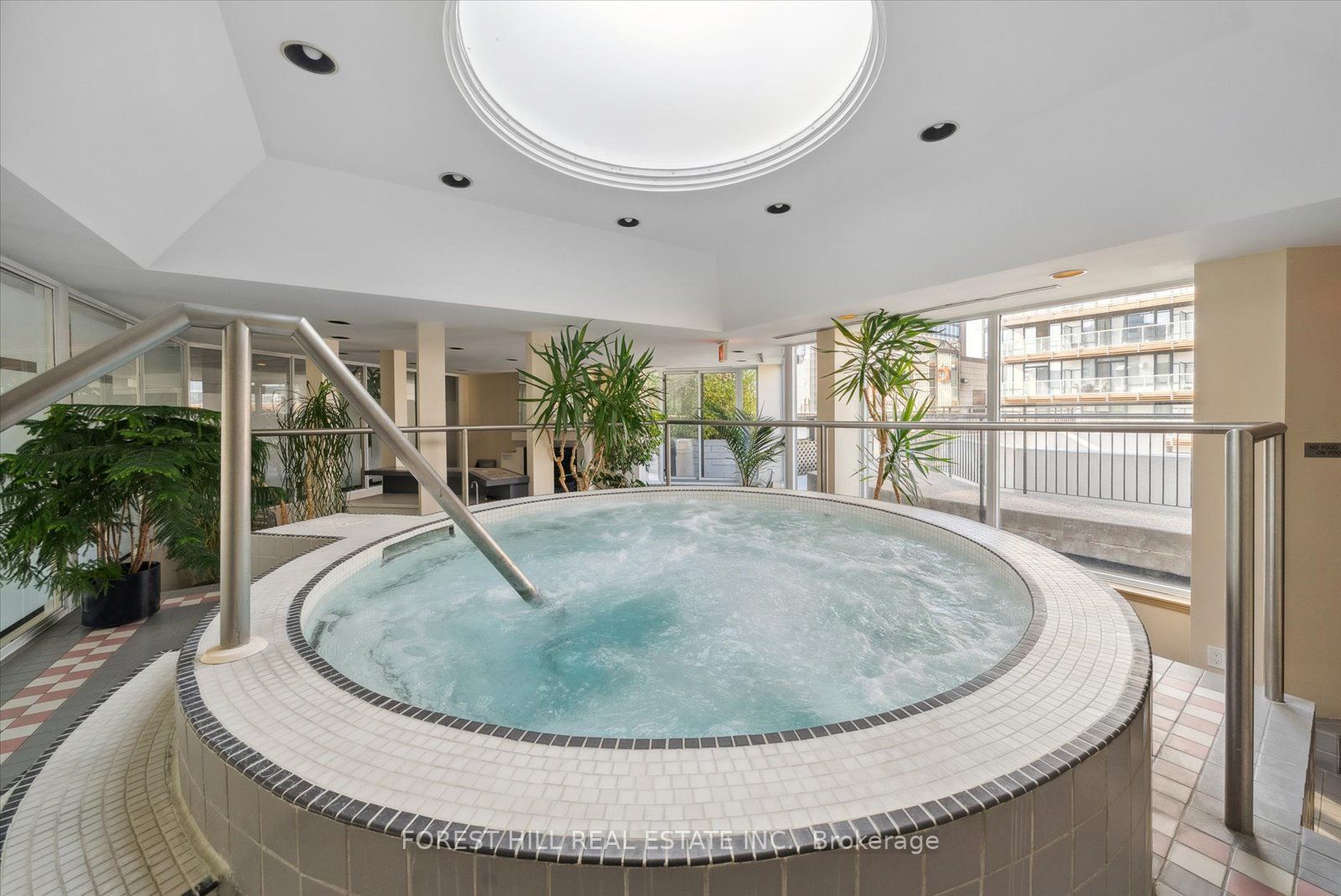 25 Maitland St, #412