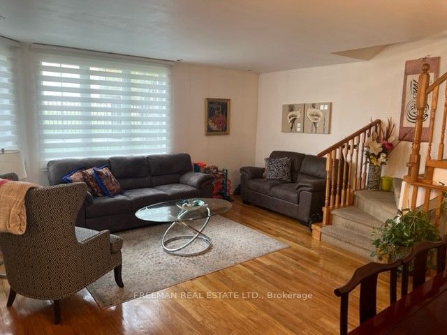 108 Finch Ave W, #C13