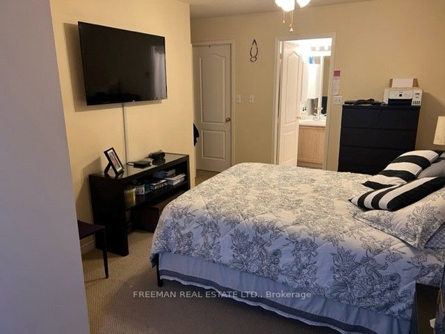 108 Finch Ave W, #C13
