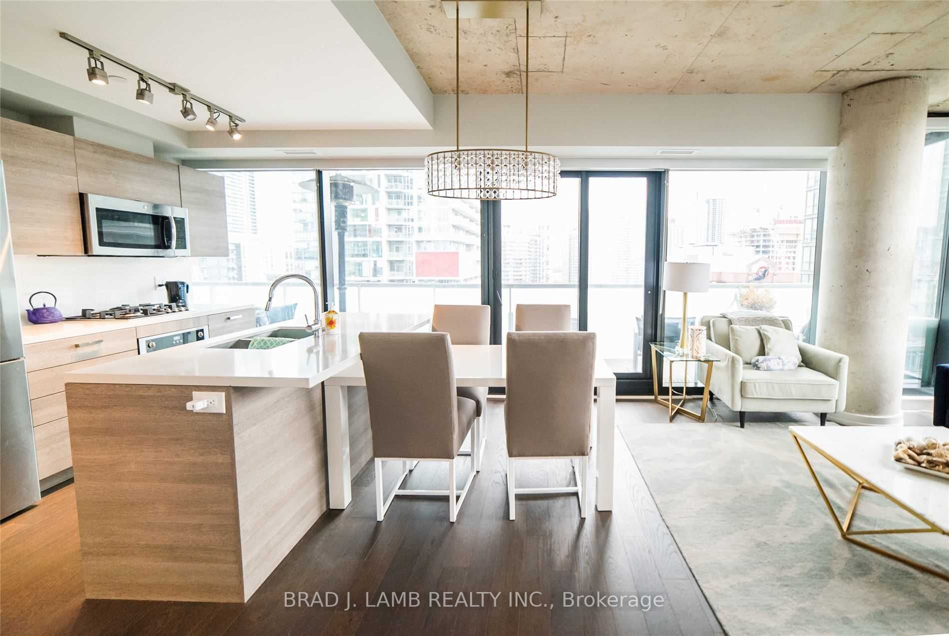 11 CHARLOTTE Street, #1502