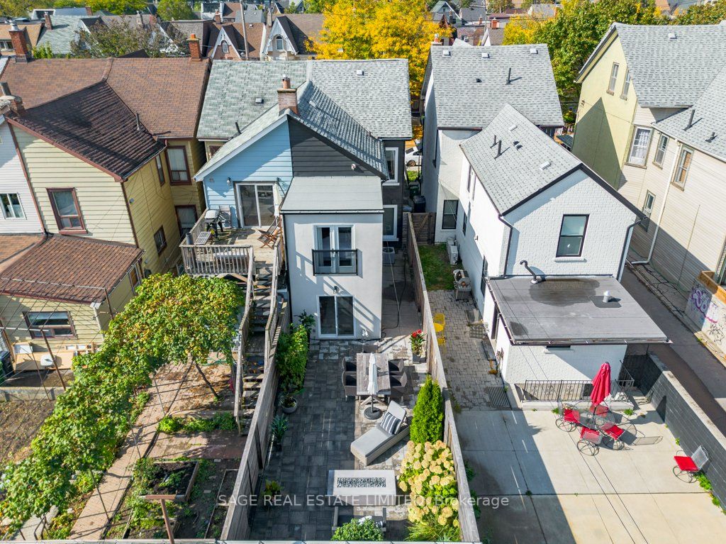 223 Palmerston Ave