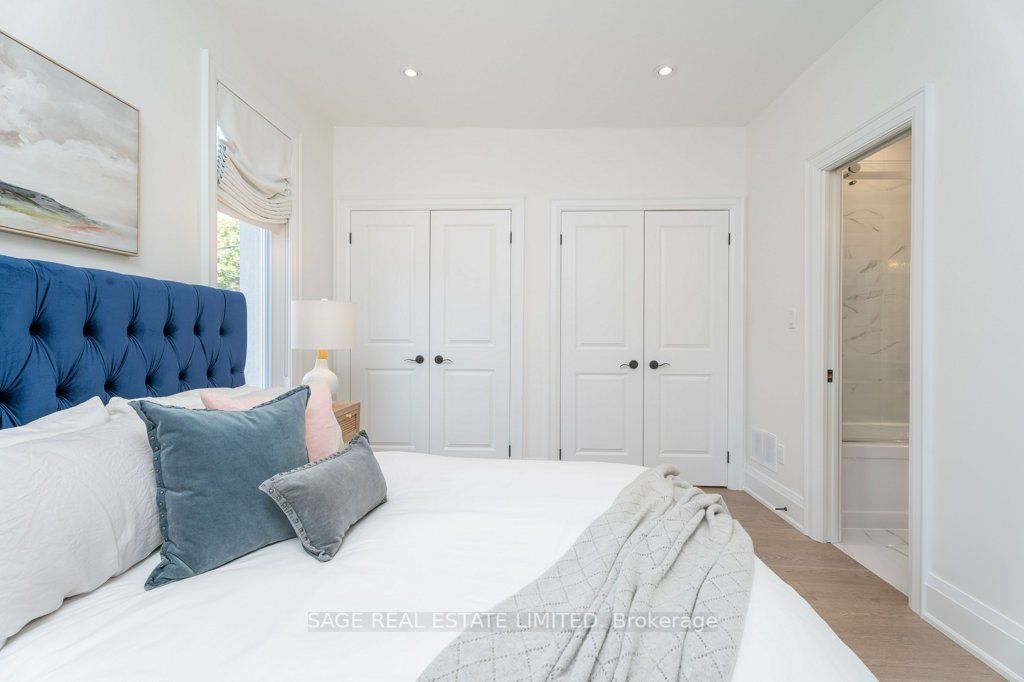 223 Palmerston Ave