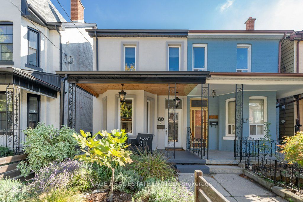 223 Palmerston Ave