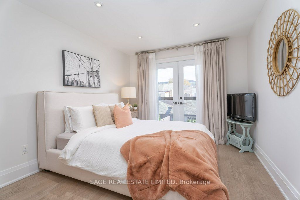 223 Palmerston Ave