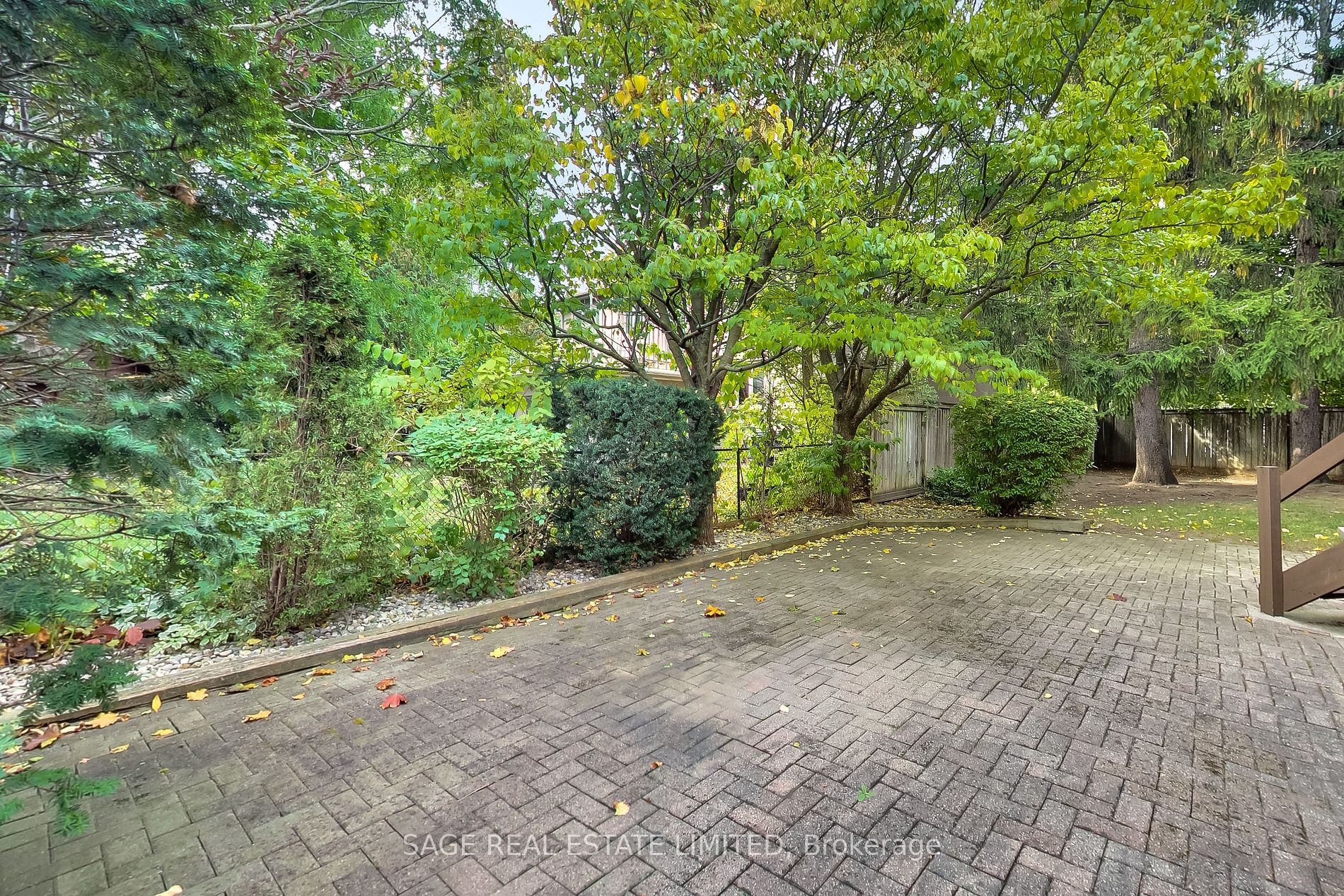 104 De Vere Gdns