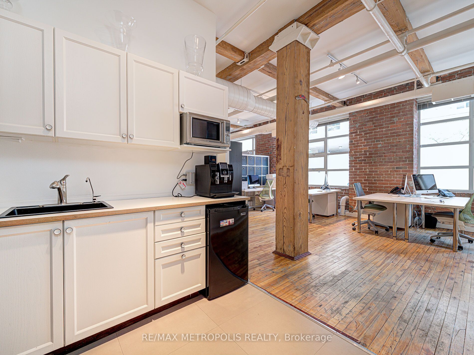90 Sherbourne St, #101