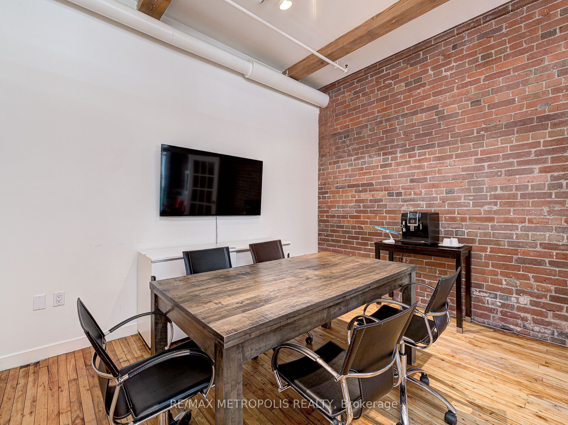 90 Sherbourne St, #101
