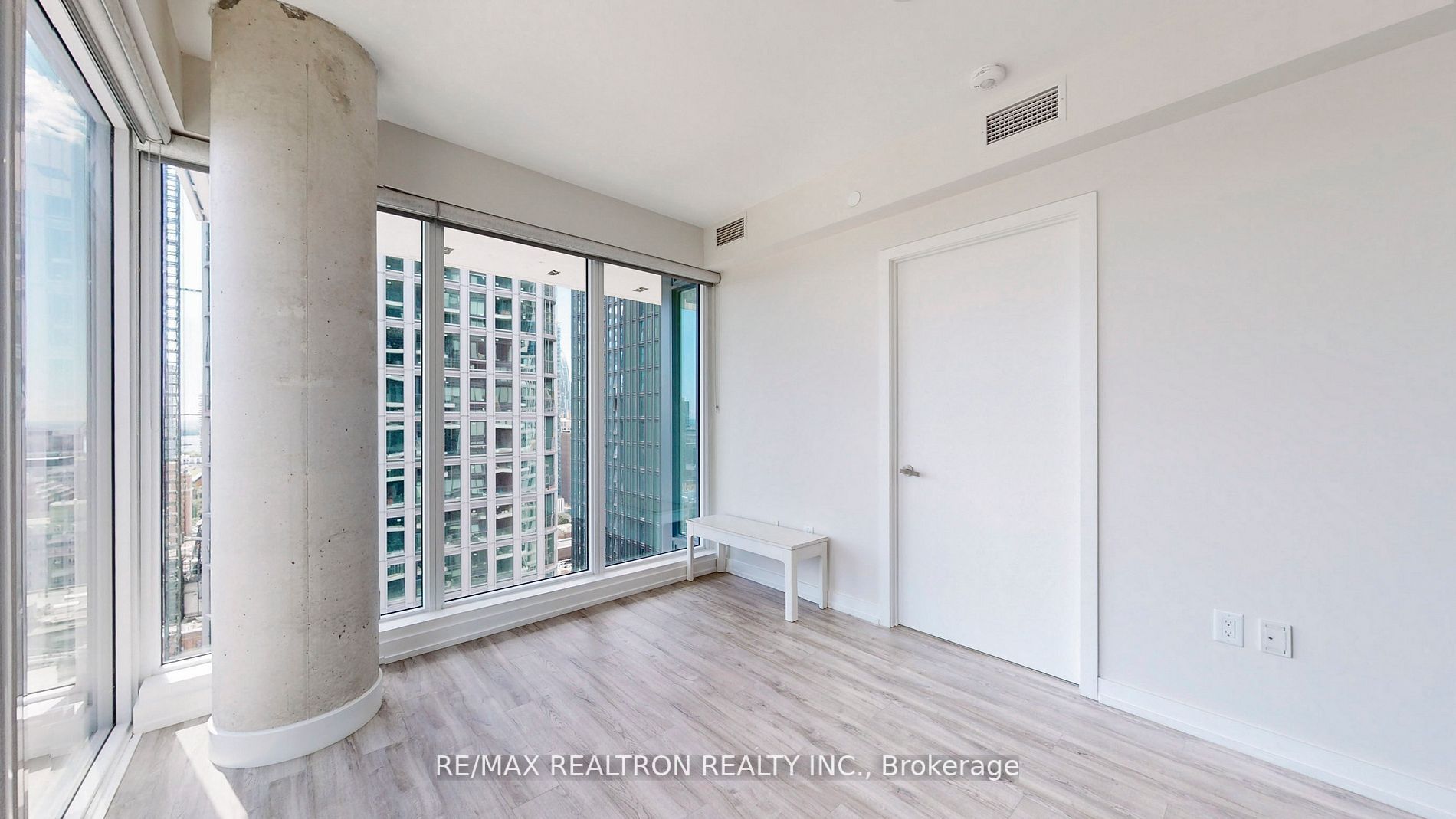 77 Shuter St, #2506