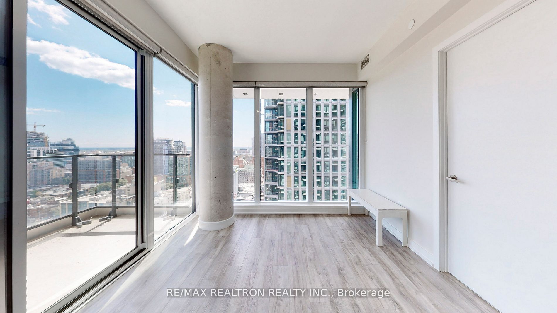 77 Shuter St, #2506