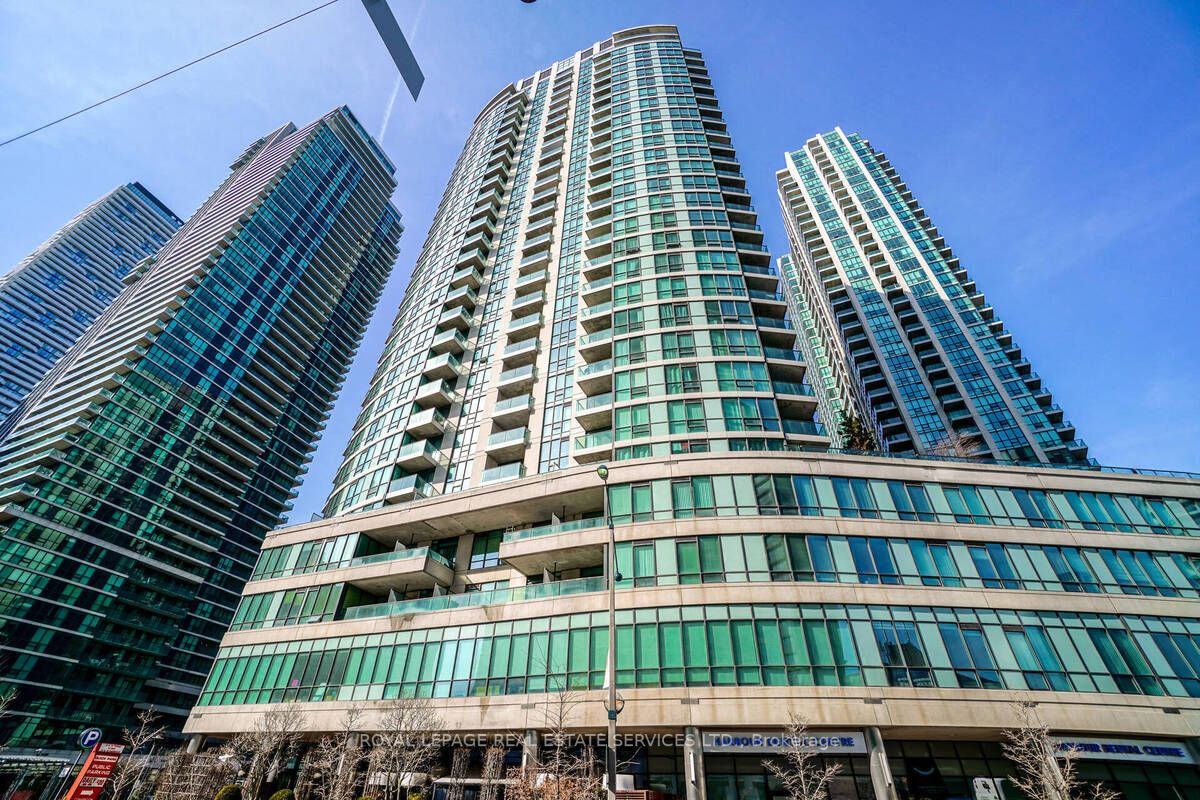 12 Yonge St, #1311