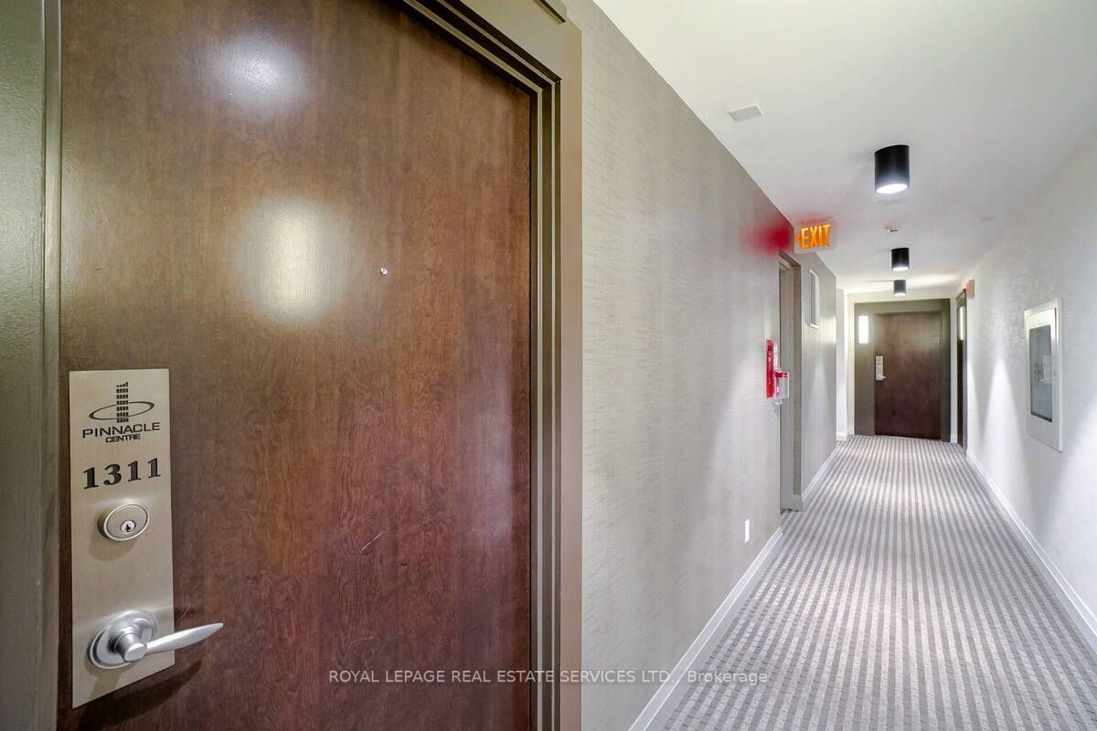12 Yonge St, #1311