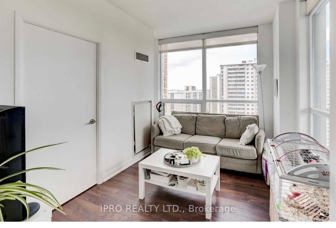 500 Sherbourne Street, #1904