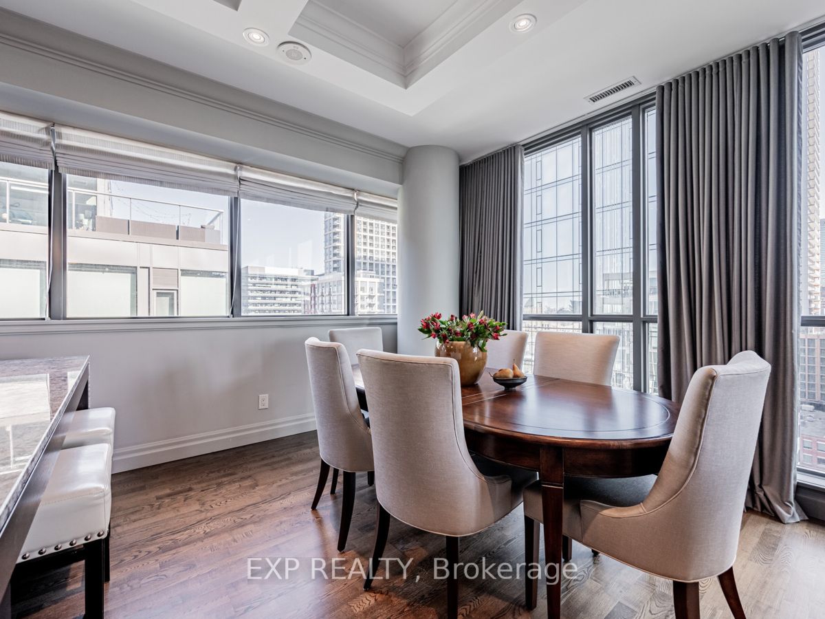 8 Charlotte St, #1403