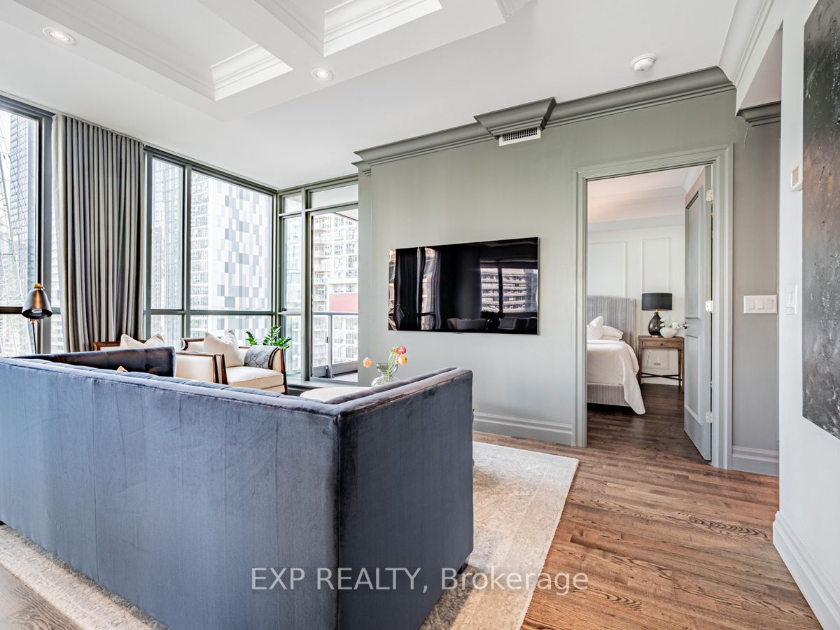 8 Charlotte St, #1403
