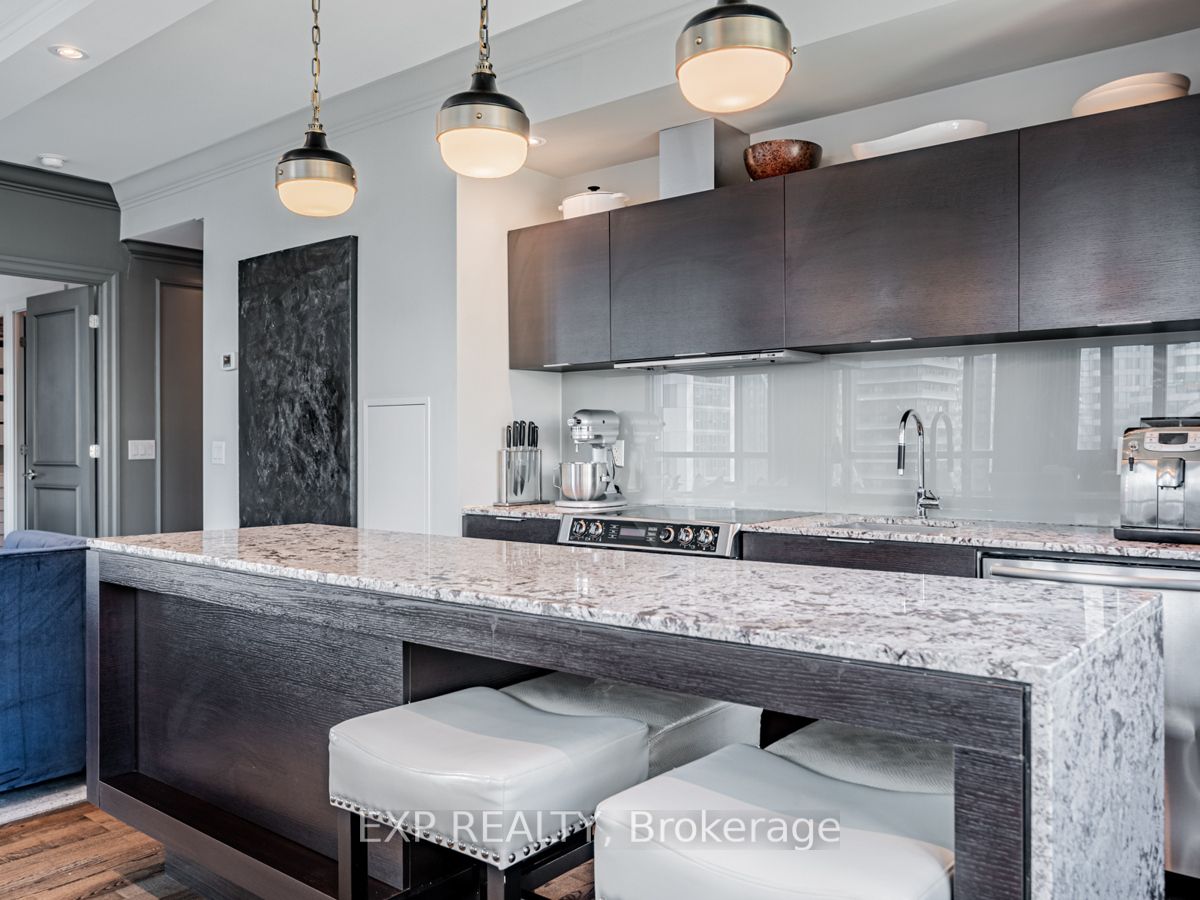 8 Charlotte St, #1403