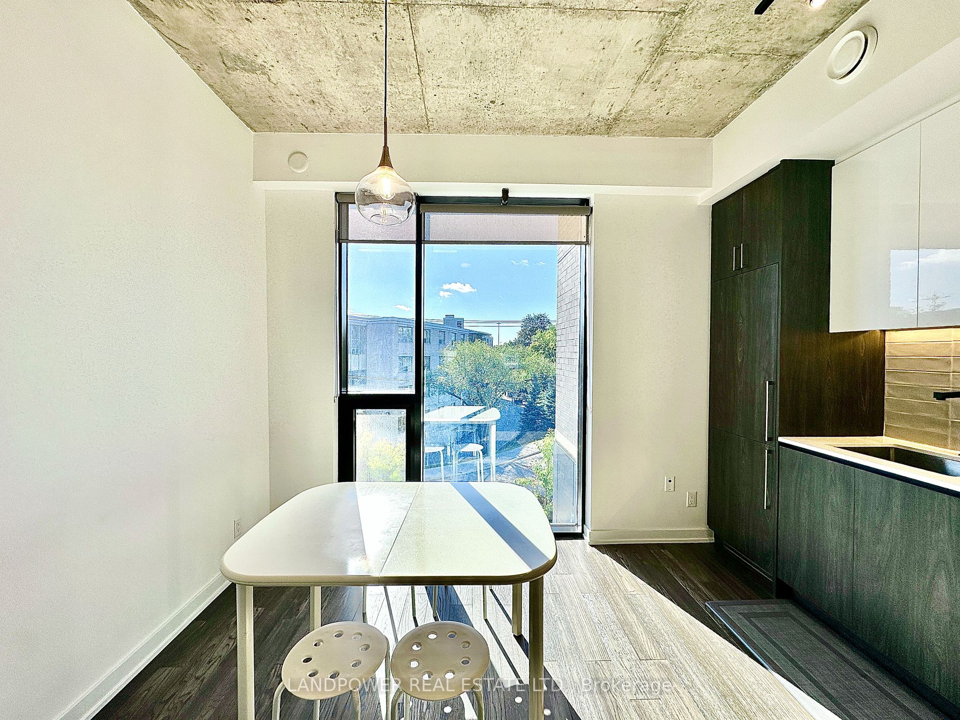12 Dervock Cres, #11