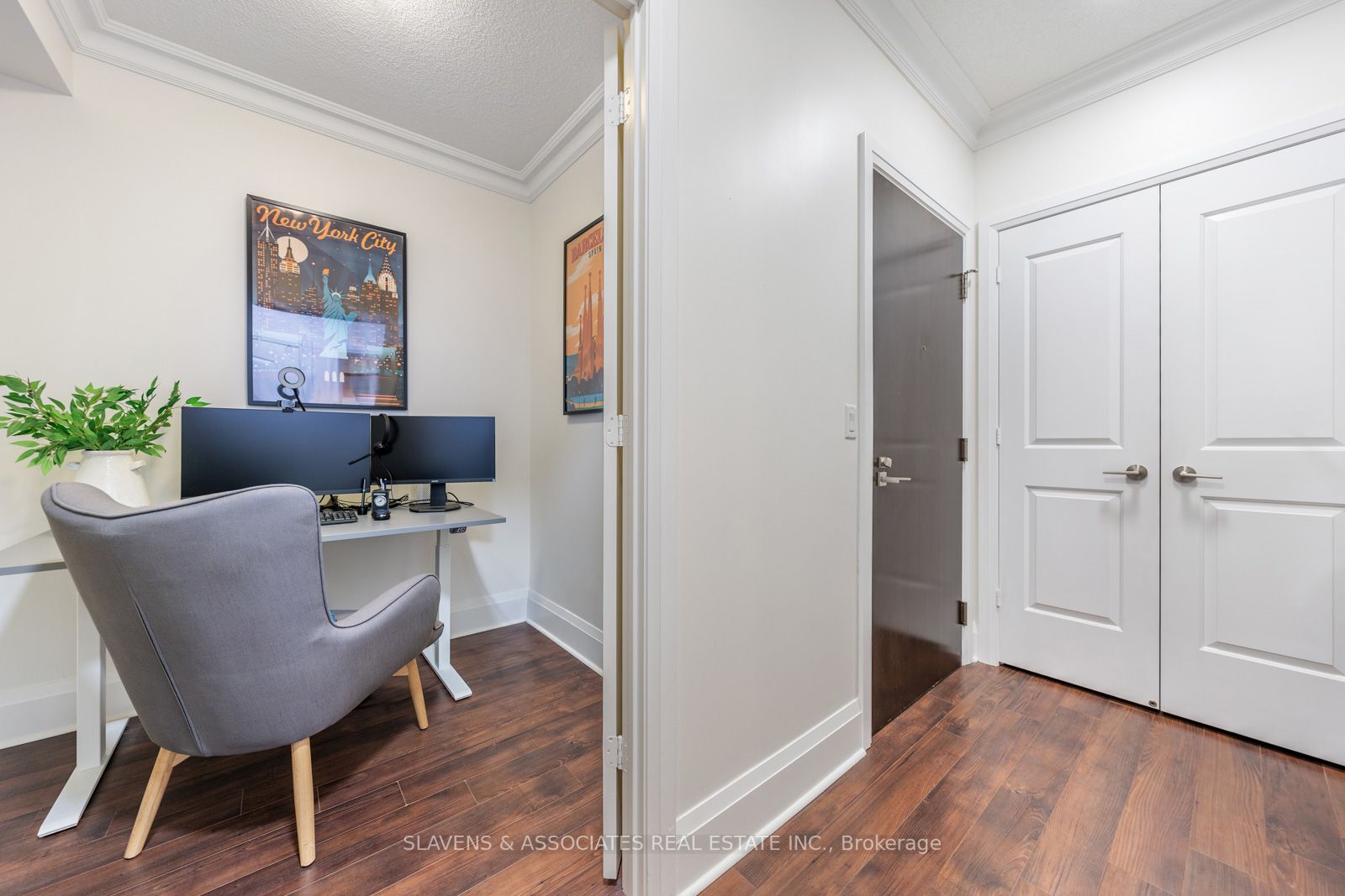 100 Harrison Garden Boulevard, #1521