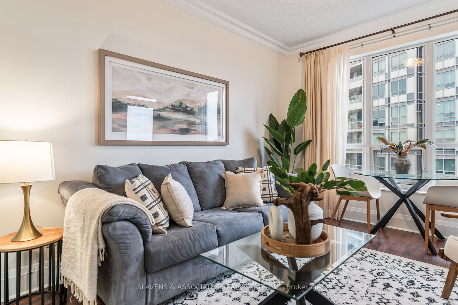 100 Harrison Garden Boulevard, #1521