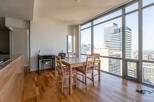 38 Grenville Street, #3207