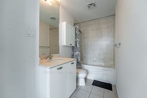 38 Grenville Street, #3207