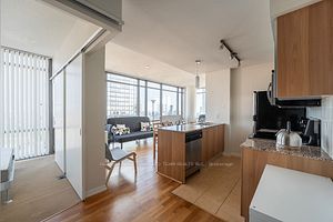 38 Grenville Street, #3207