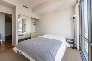 38 Grenville Street, #3207