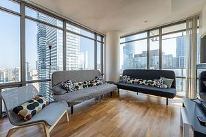 38 Grenville Street, #3207