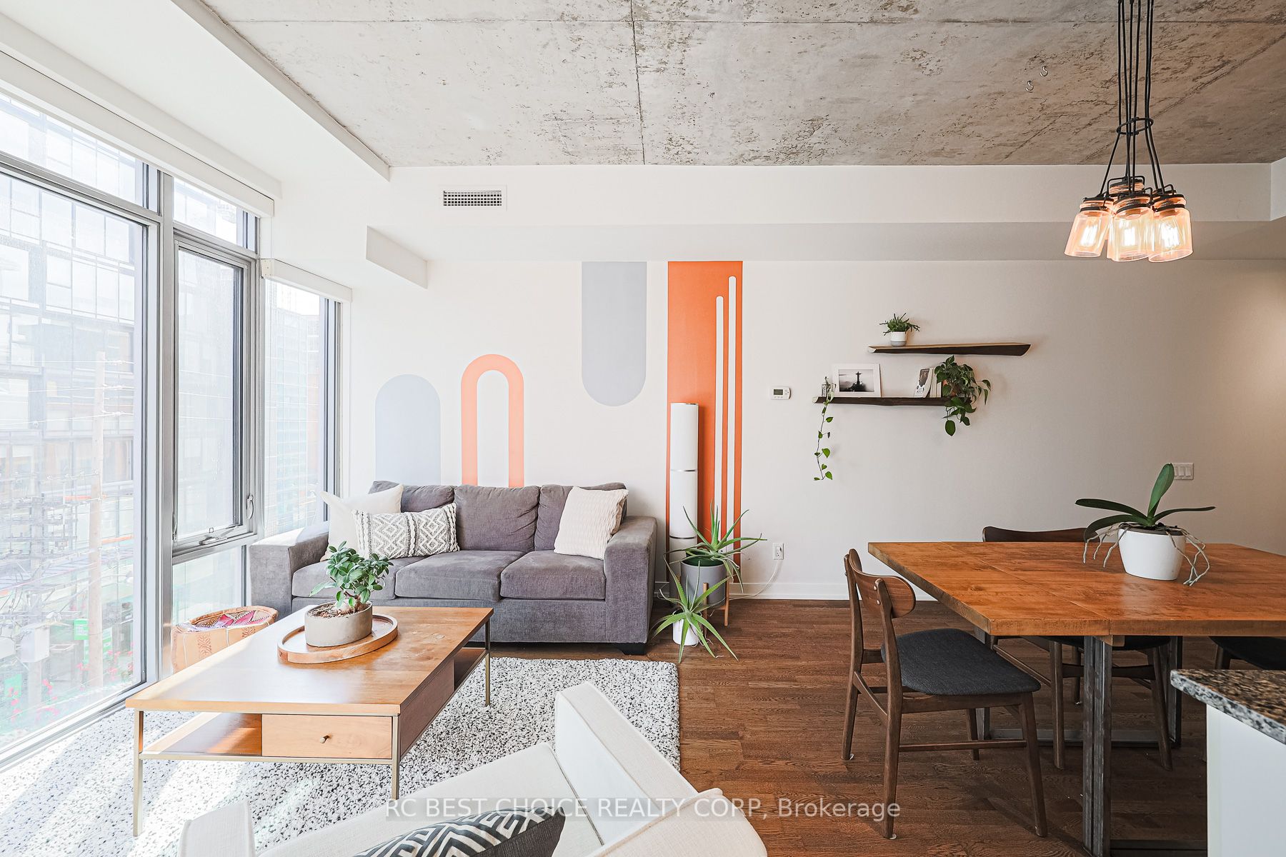 650 King Street W, #410
