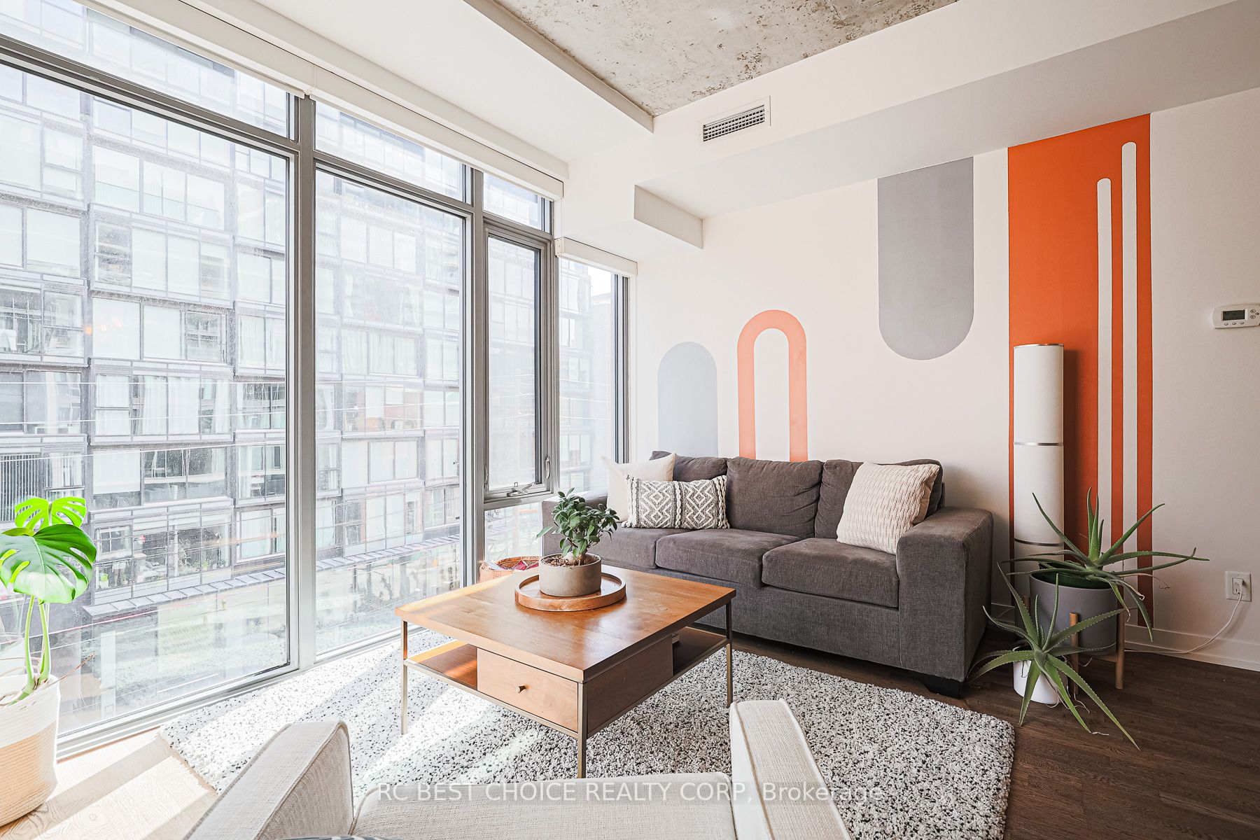 650 King Street W, #410