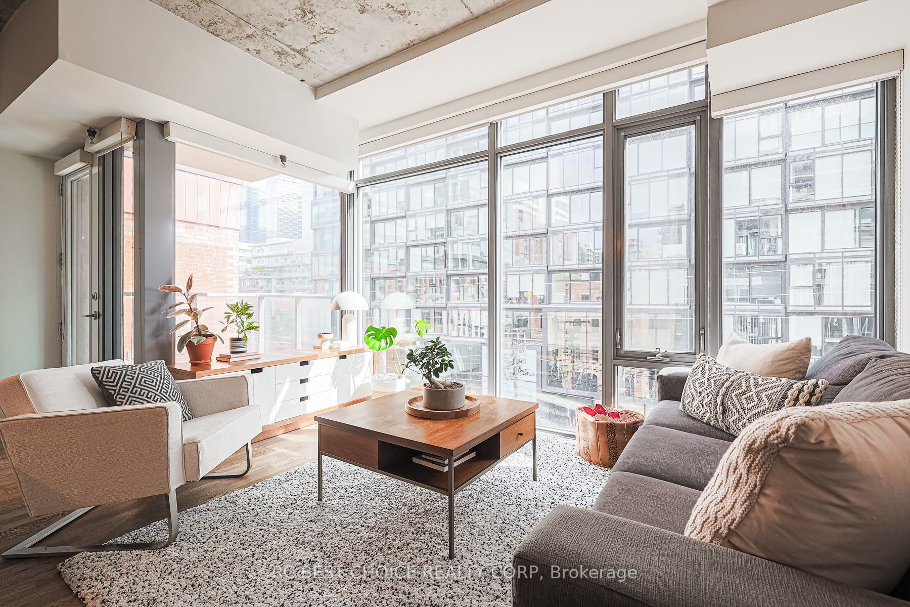 650 King Street W, #410