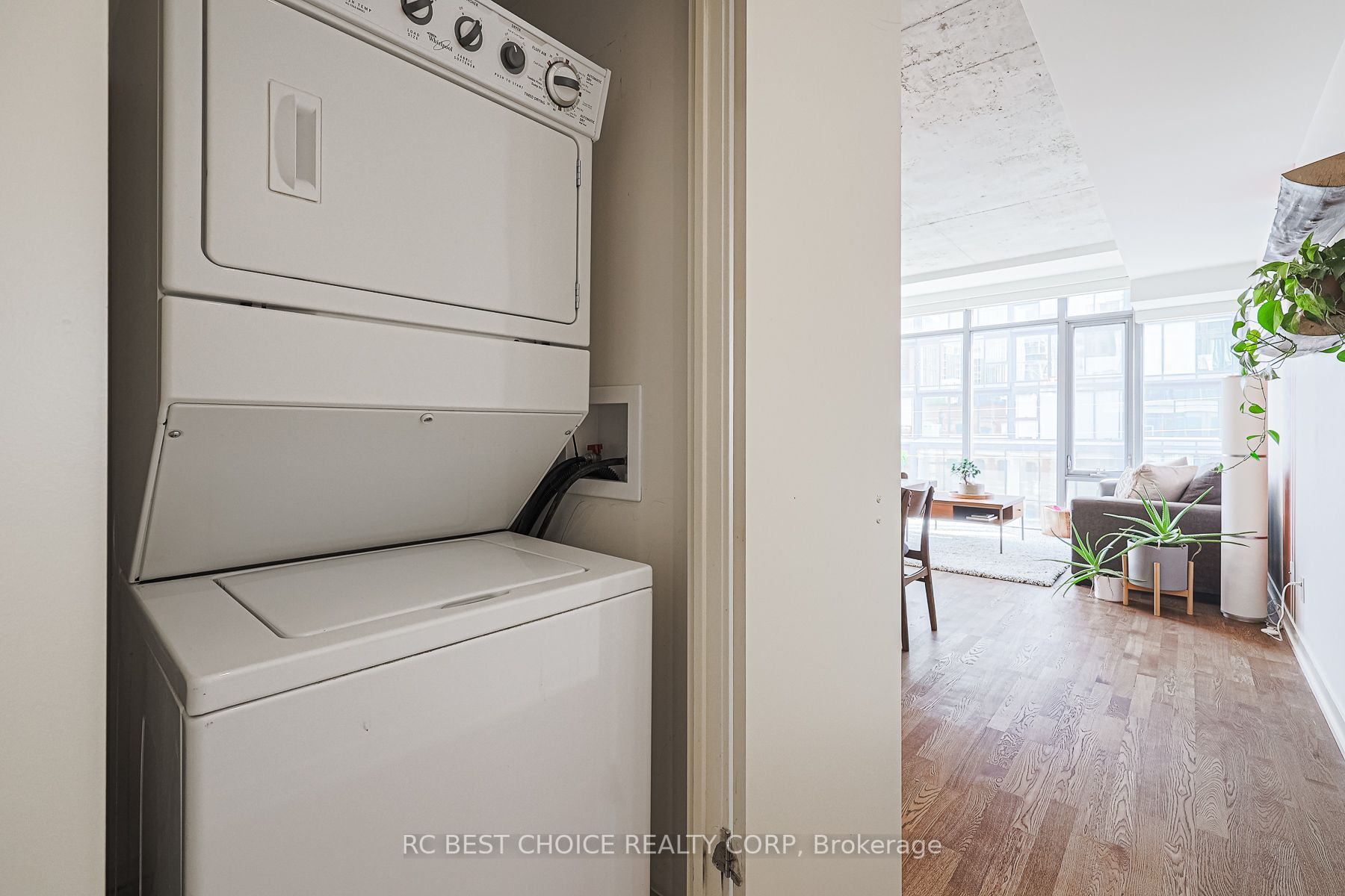 650 King Street W, #410