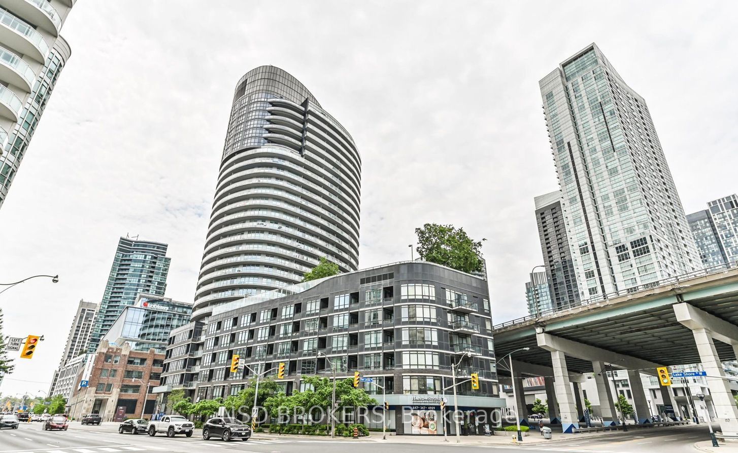 38 Dan Leckie Way, #909