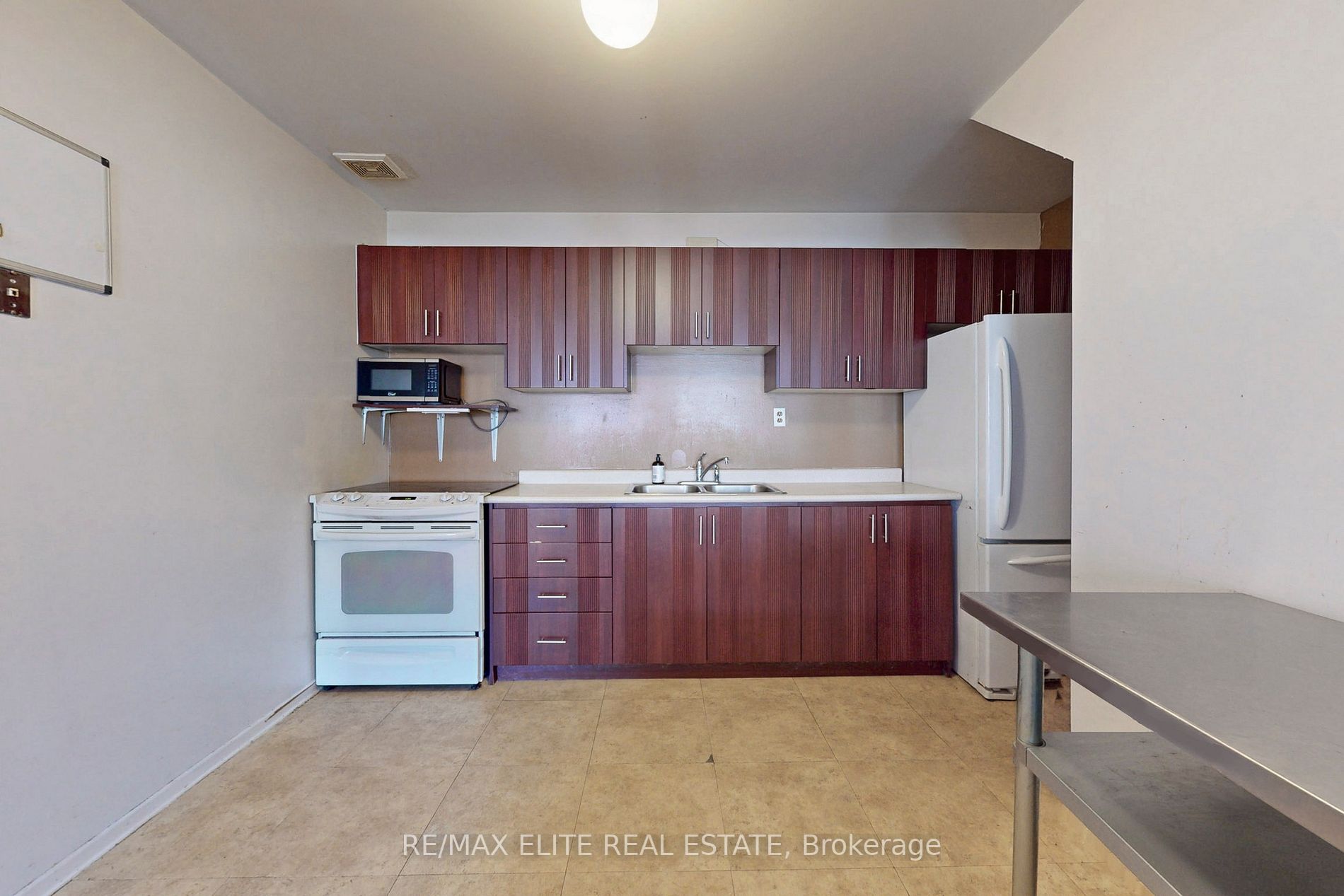 2582 Yonge St, #Apt A