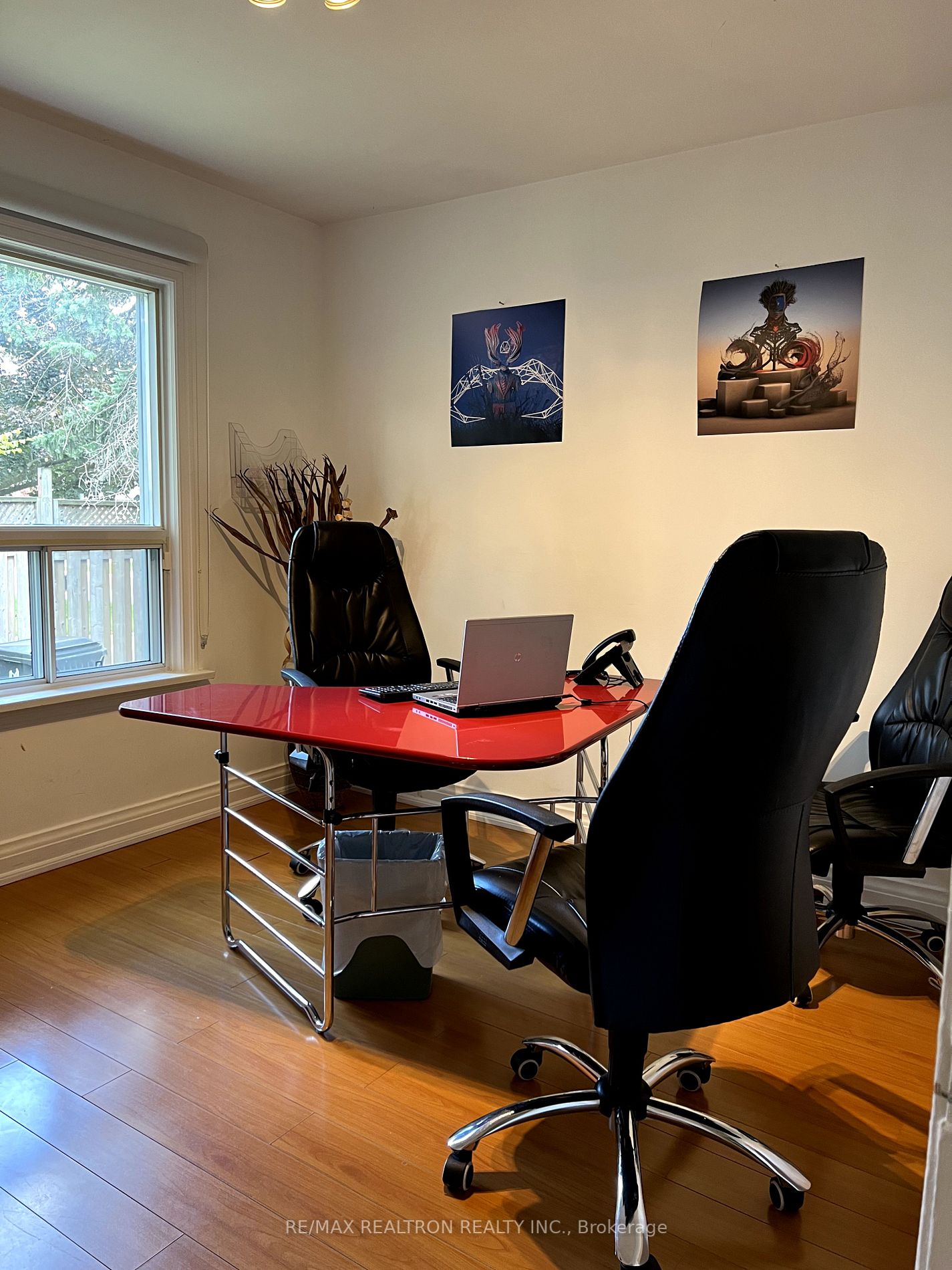 310 Sheppard Ave W