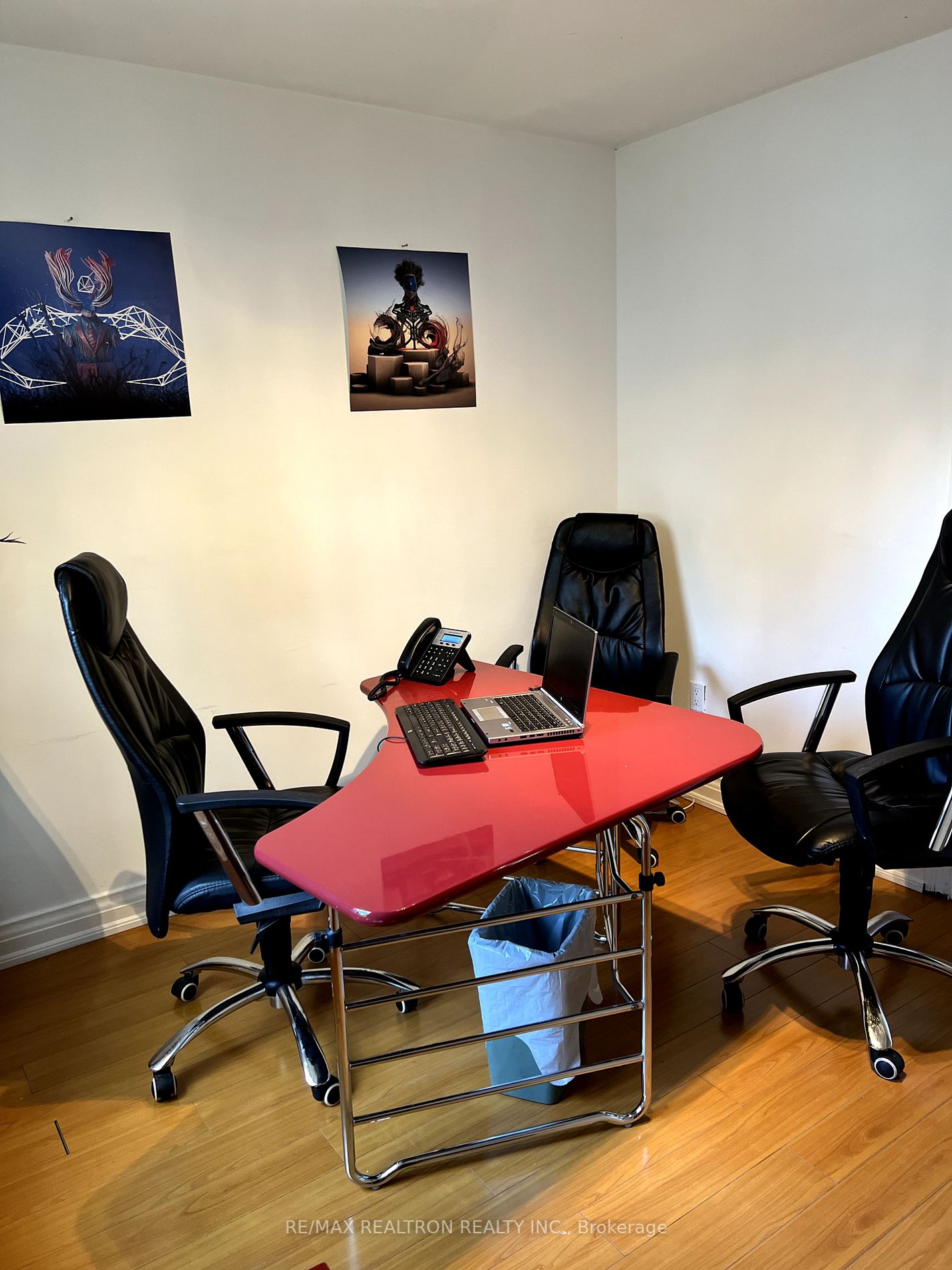 310 Sheppard Ave W