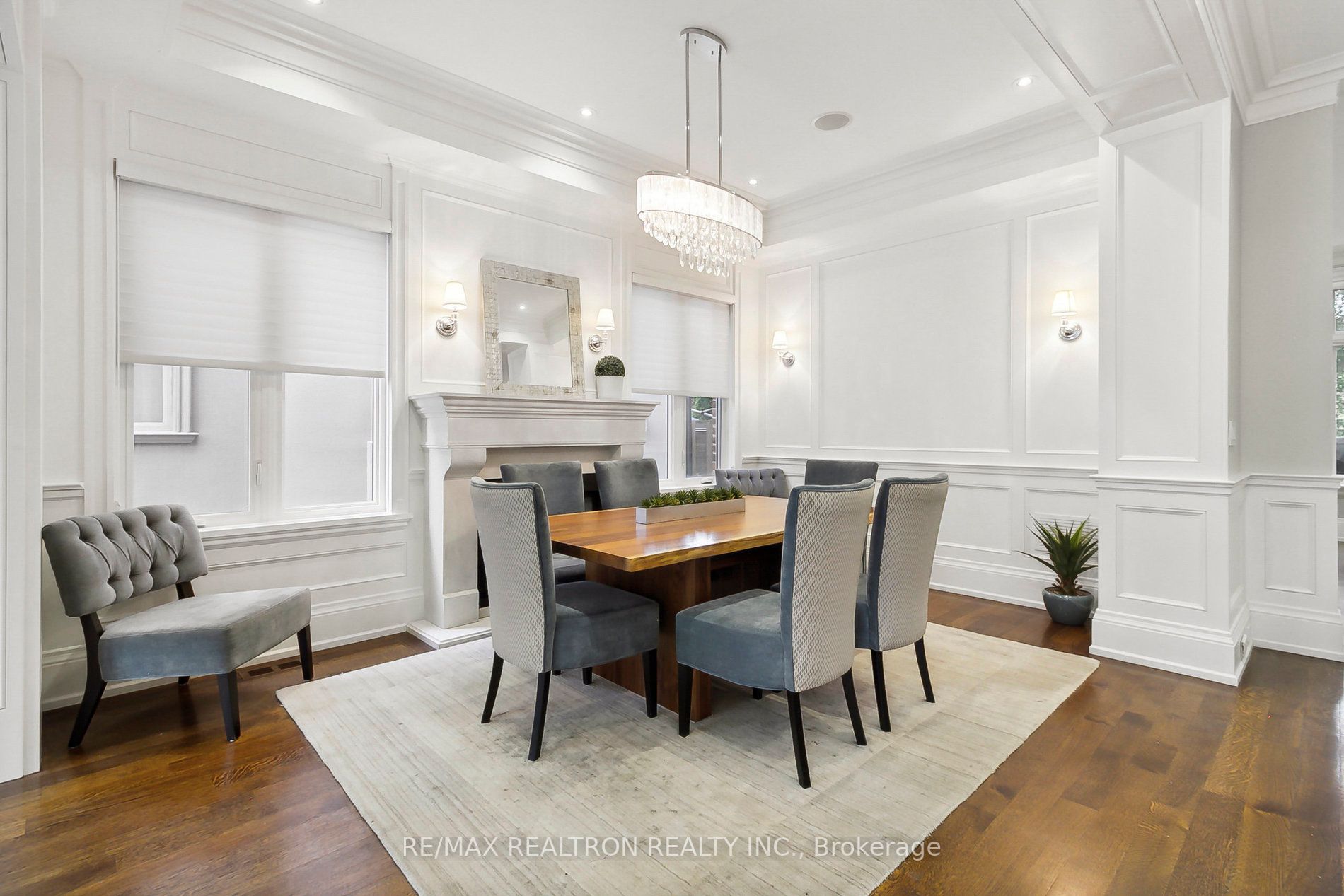 592 Deloraine Ave