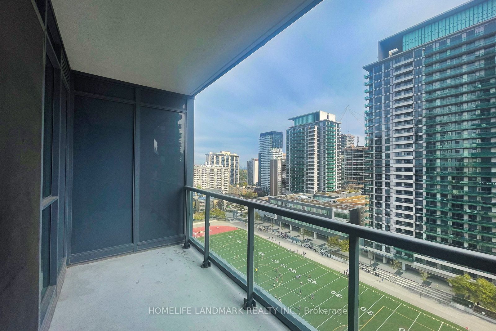 30 Roehampton Ave S, #1409