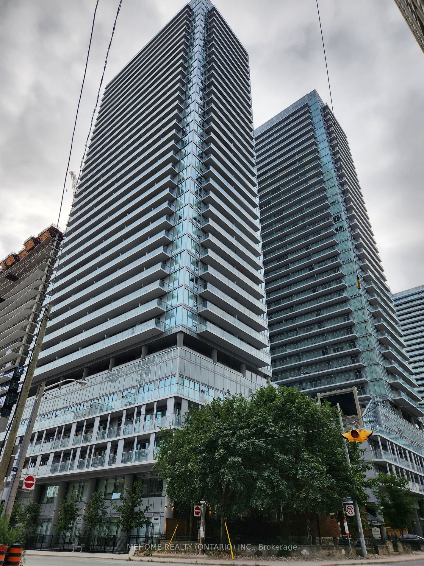 99 Broadway Ave, #3512