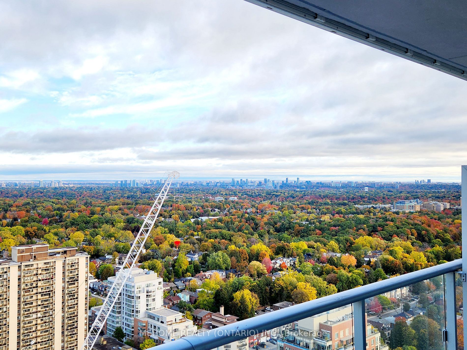 99 Broadway Ave, #3512