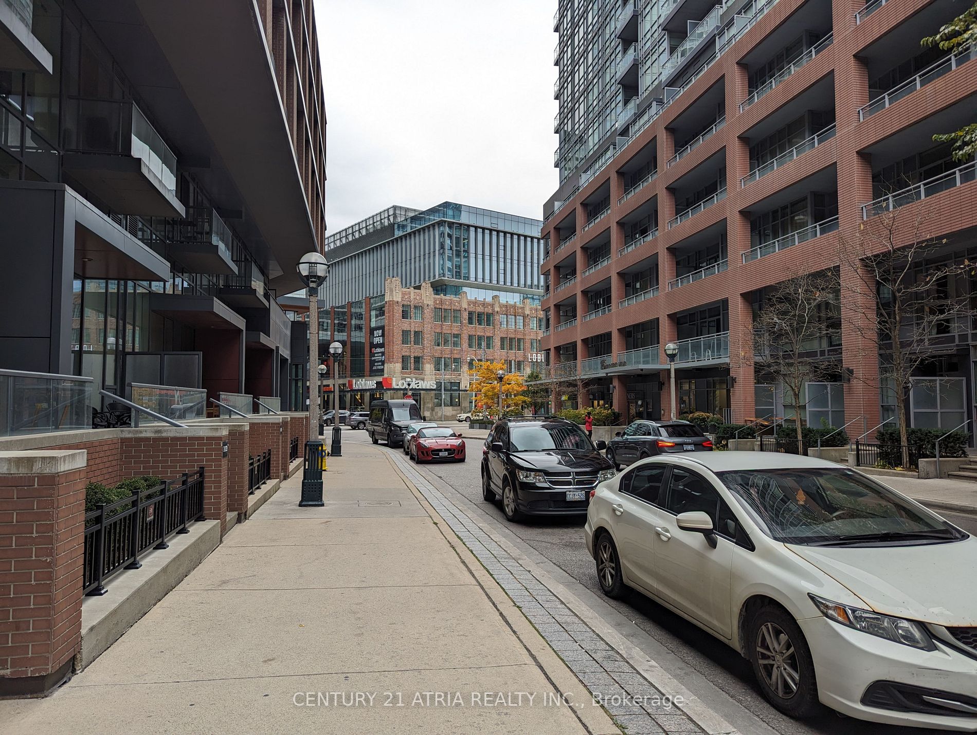 20 Bruyeres Mews, #1805